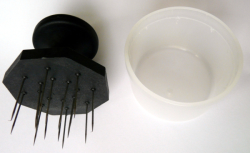 Napichovadlo na klobásy kruhové