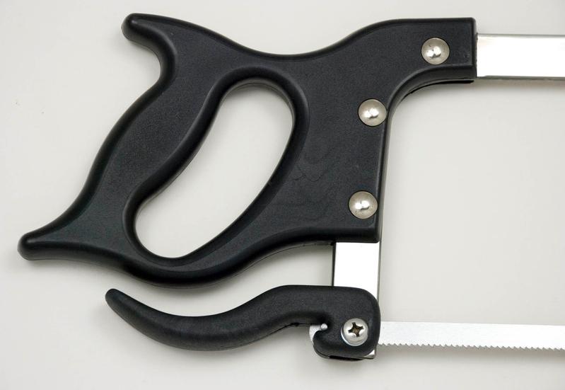 Pílka nerezová s plastovou rúčkou a pákou