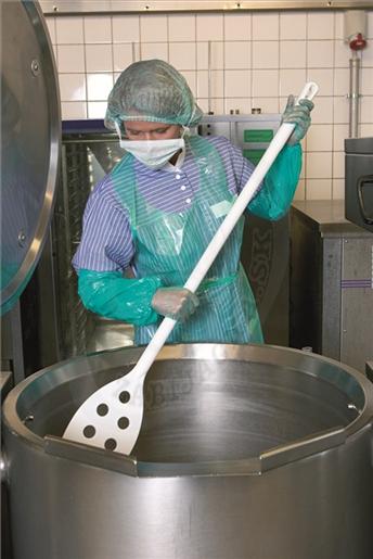 7012 Miešadlo polypropylén 1200 mm s otvormi