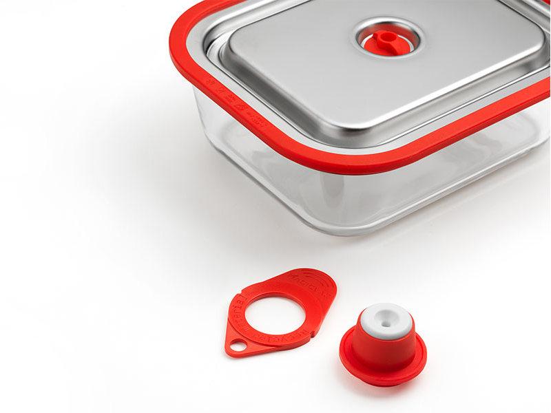 Sklenené nádoby na vákuovanie s nerezovým vekom